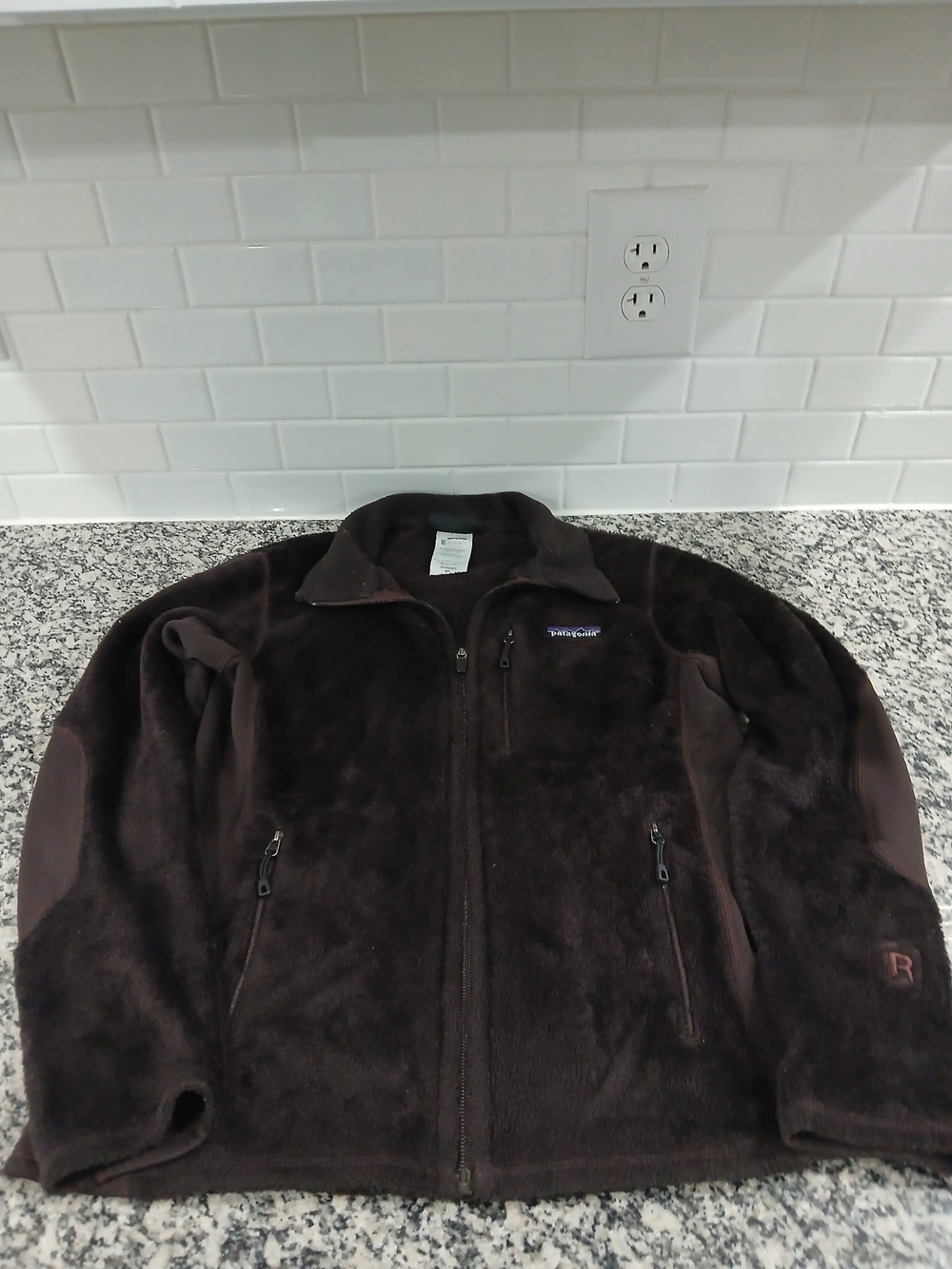 Patagonia Men's Dark Brown Fleece Jacket with Full Zip